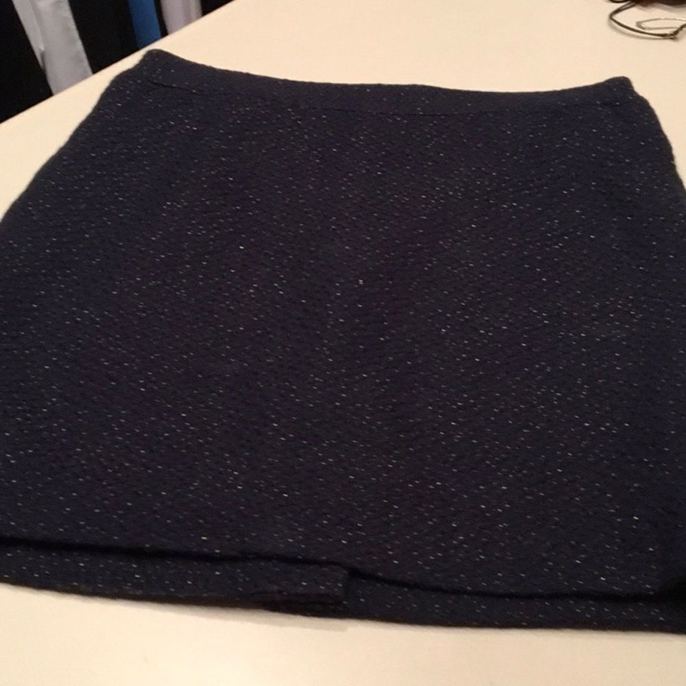 Cute Navy Blue Tweed Skirt - Picture 2 of 7